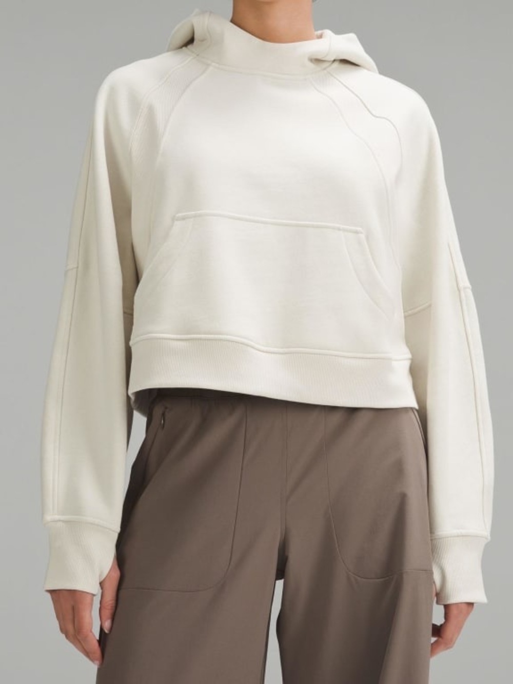 Lululemon Cropped Scuba Oversized Hoodie Color Bone - M/L